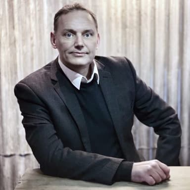 Brett Loveday, Managing Director